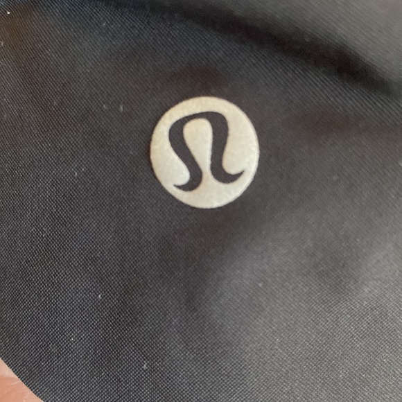 Lululemon run tennis pleated skirt shorts sz 10 - Picture 4 of 9